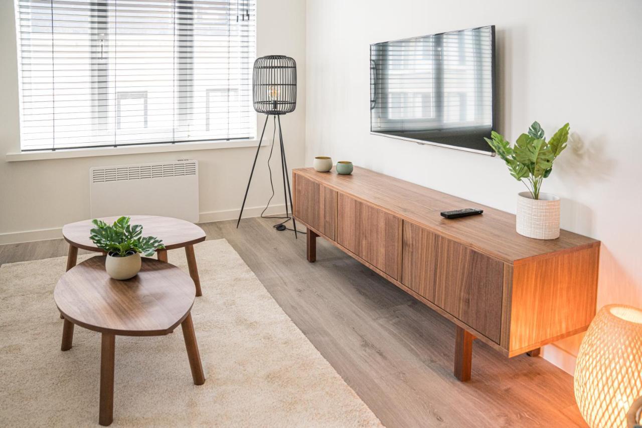 Etage 2 - Appartement In Centrum, 300M Van Zee En Gratis Parking Ostende Kültér fotó